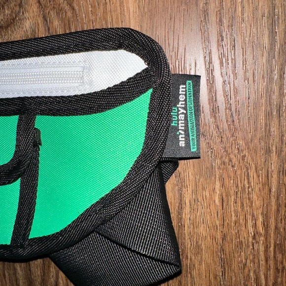 ❤️San Diego Comic Con 2024 Hulu 2-d Animayhem Fanny pack! Rare giveaway! NWOT - Picture 3 of 5